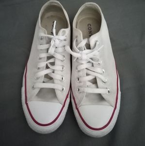 White converse Women's size 7.5
